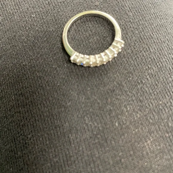 Diamond ring 14k - Picture 3 of 7